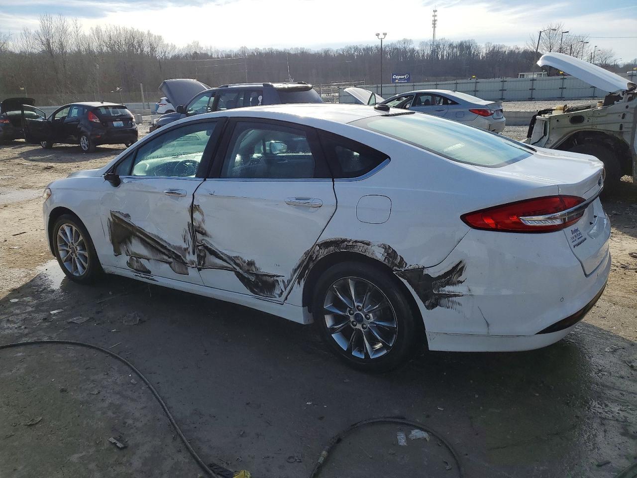 2017 Ford Fusion Se - Фото 2