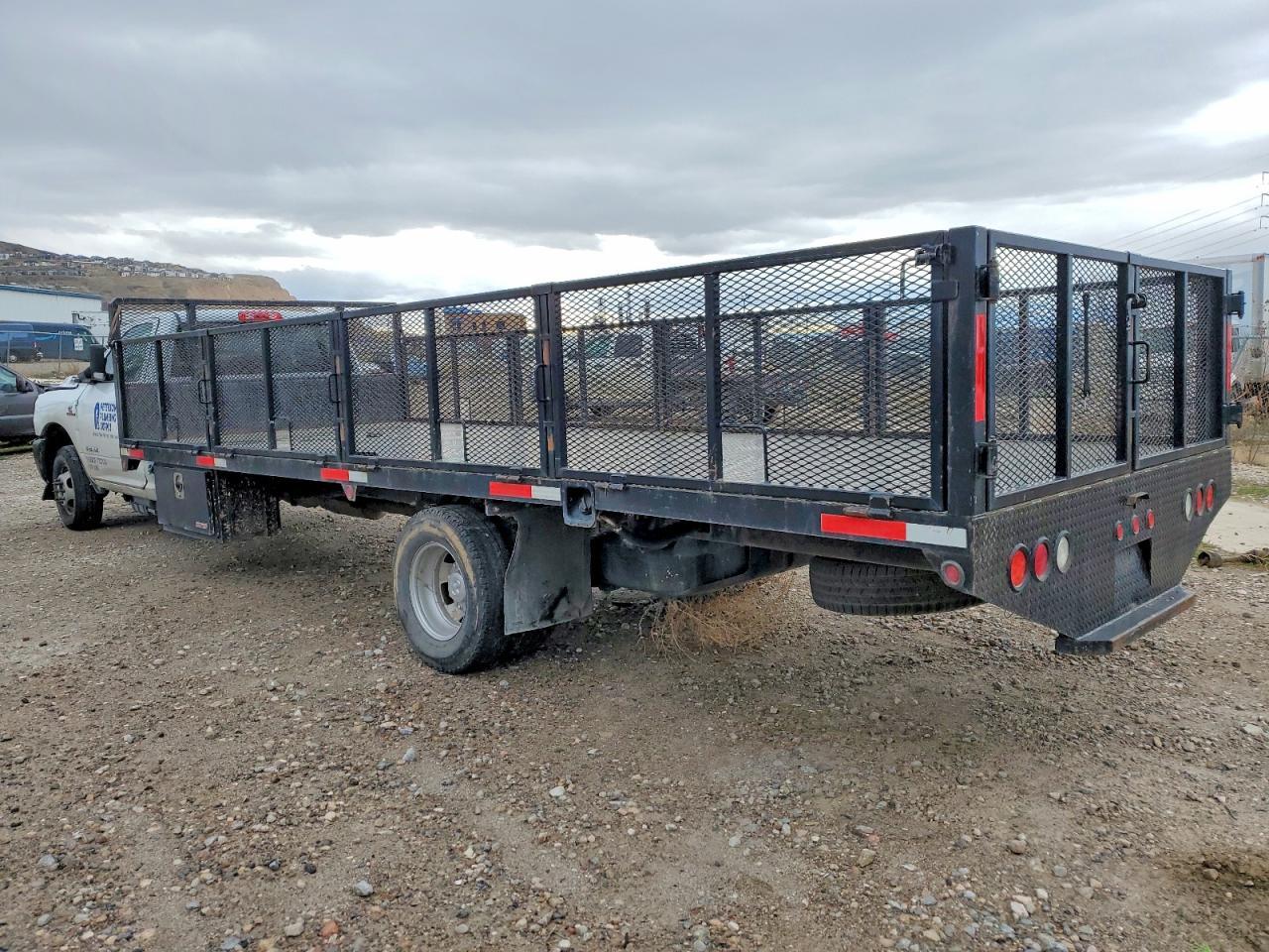 2022 Ram 3500 Flatbed Truck - Фото 2