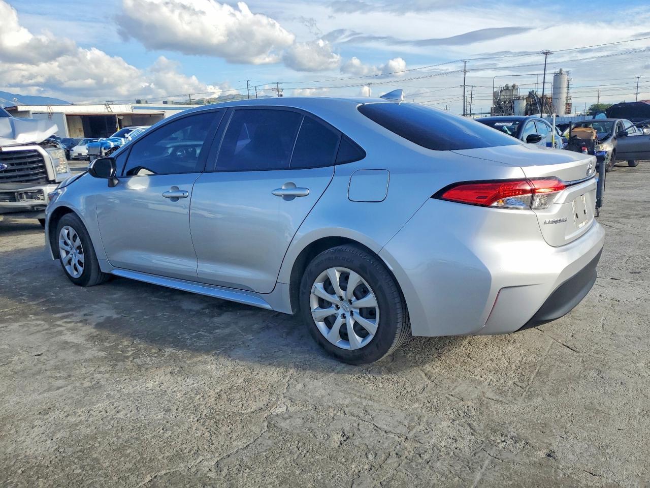 2024 Toyota Corolla - Фото 2