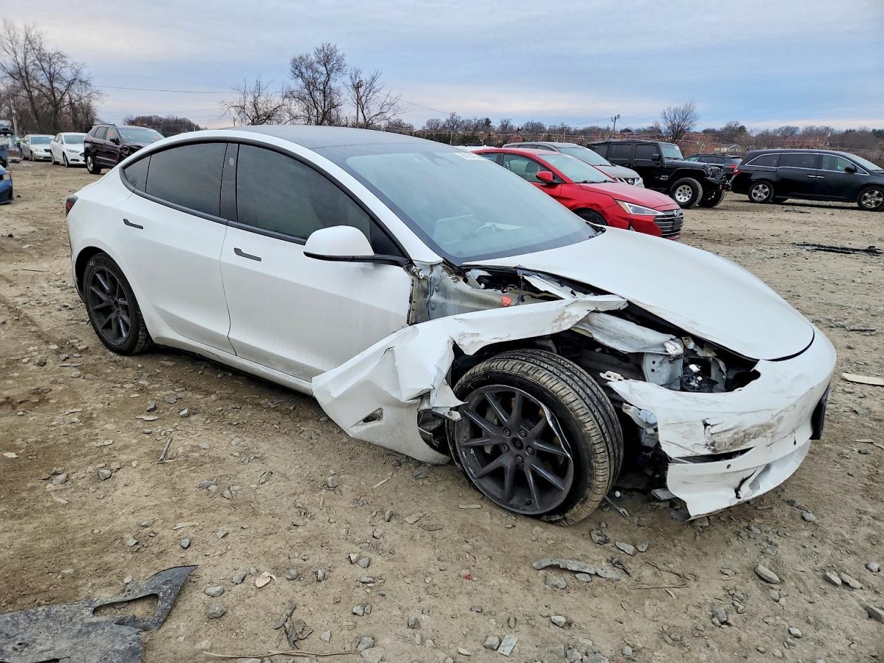 2022 Tesla Model 3 - Фото 4