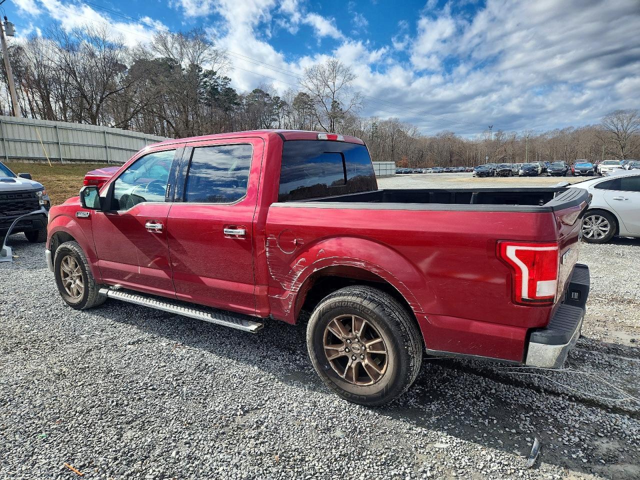 2015 Ford F150 Supercrew - Фото 2