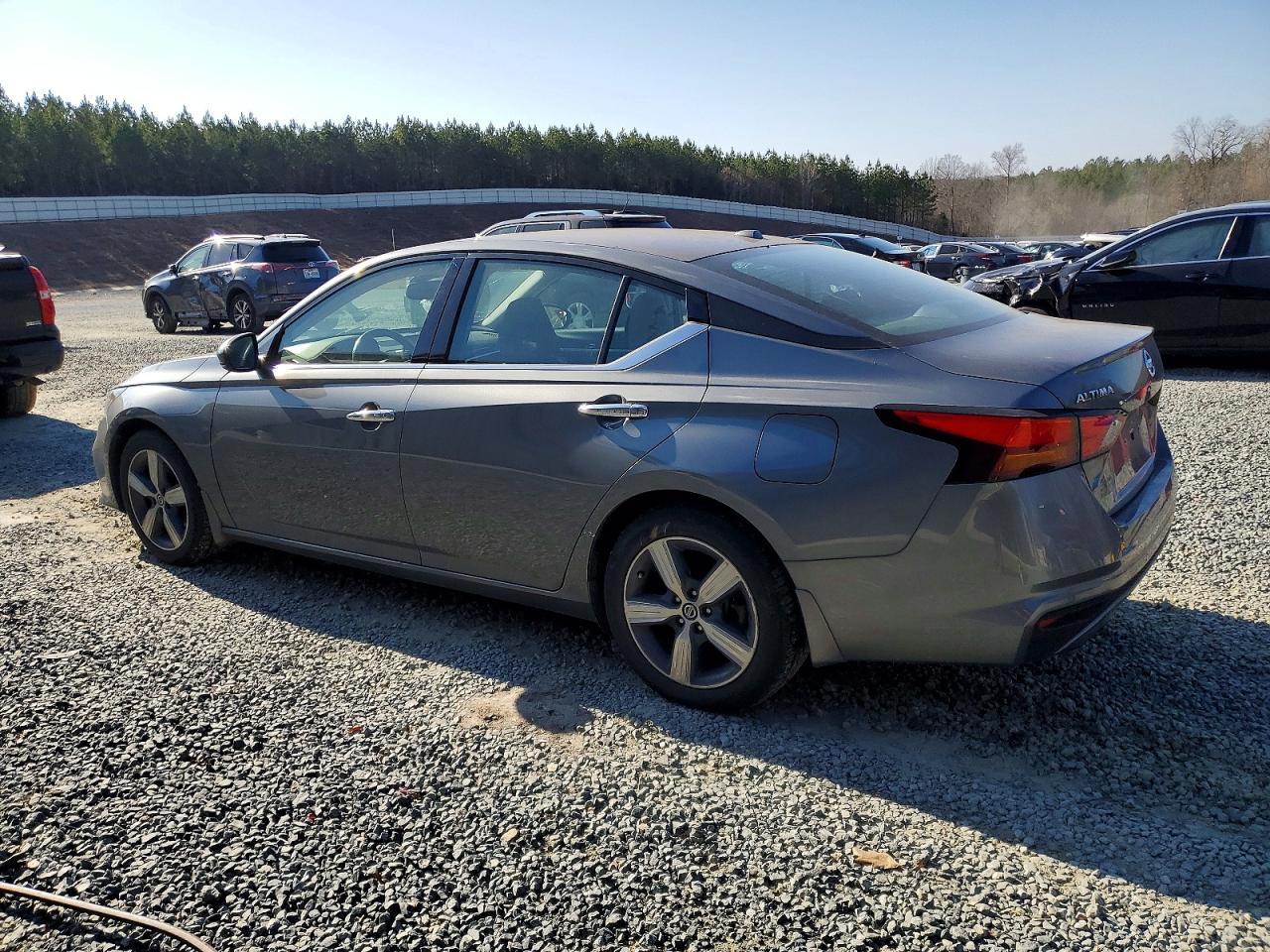 2020 Nissan Altima Sl - Фото 2