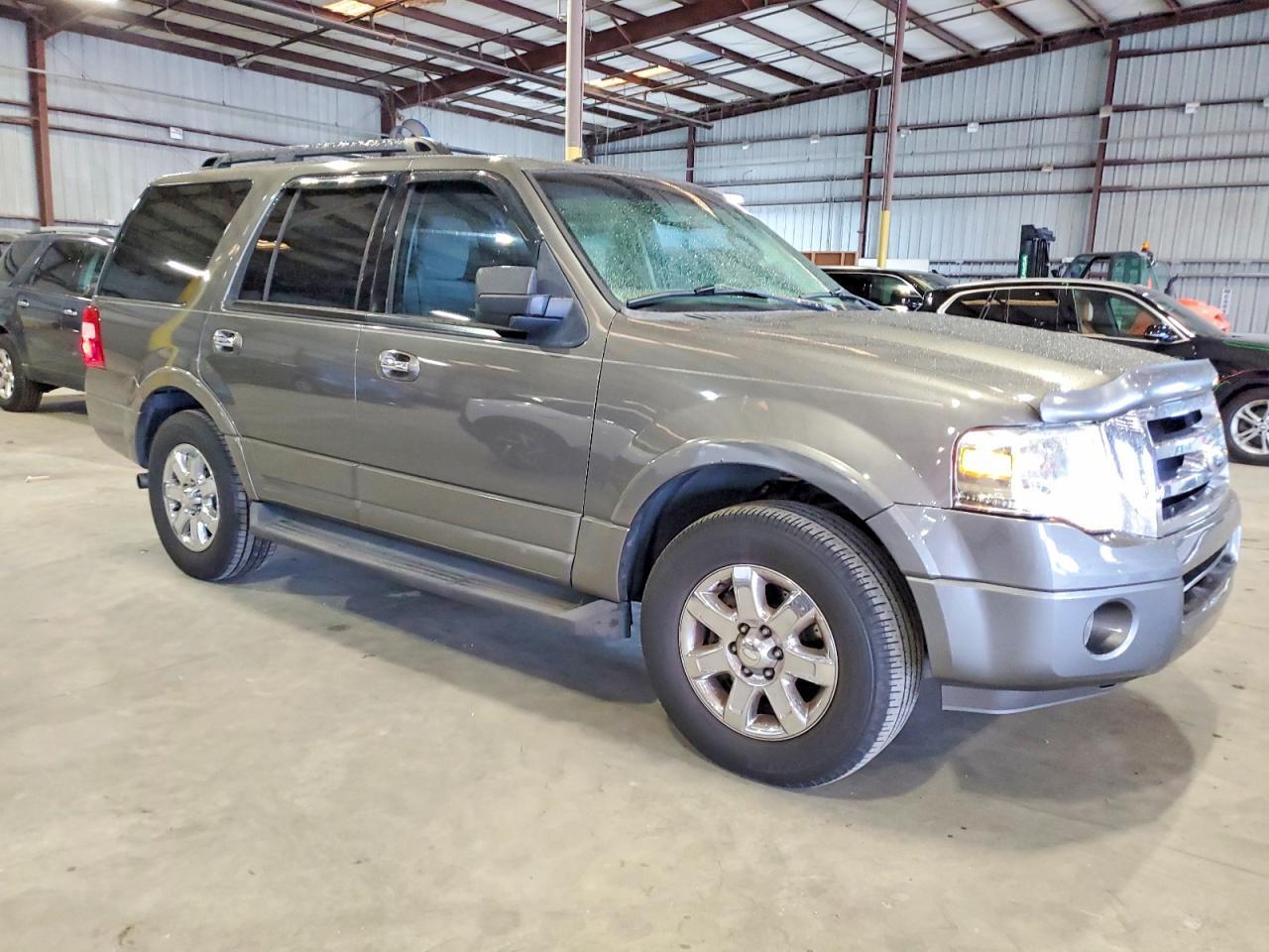 2011 Ford Expedition Xlt - Фото 4