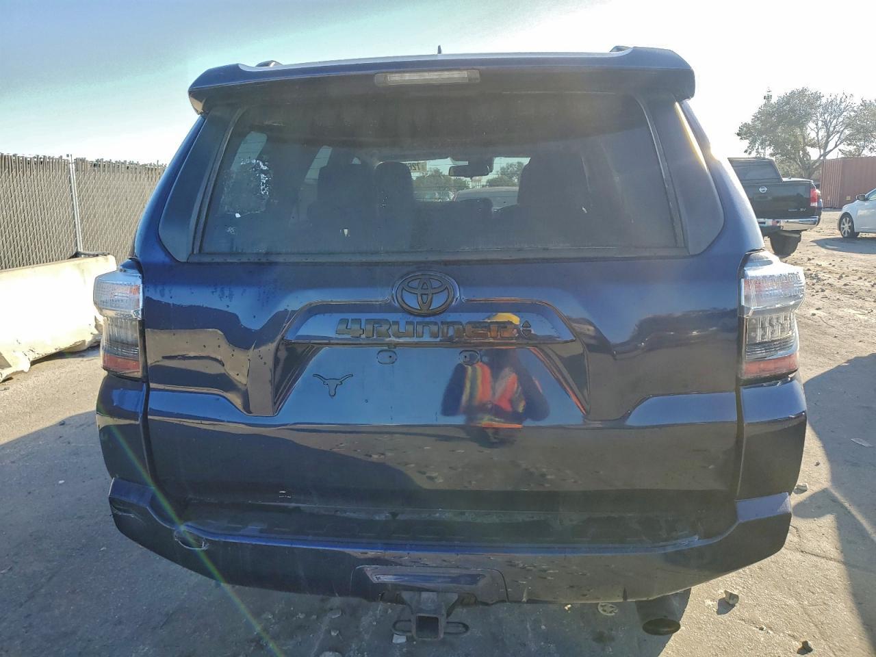 2021 Toyota 4Runner Sr5 - Фото 6