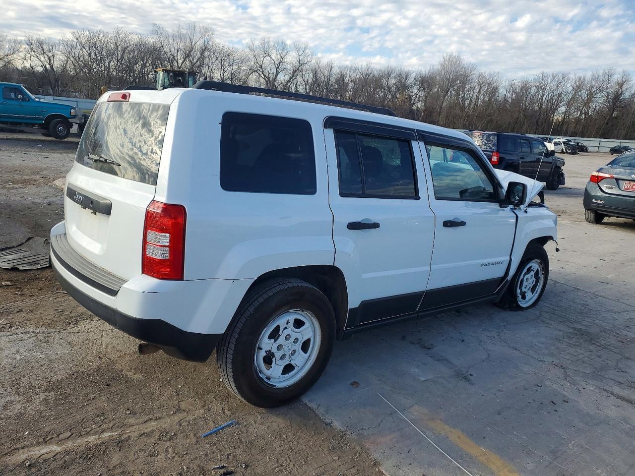 2016 Jeep Patriot Sport - Фото 3
