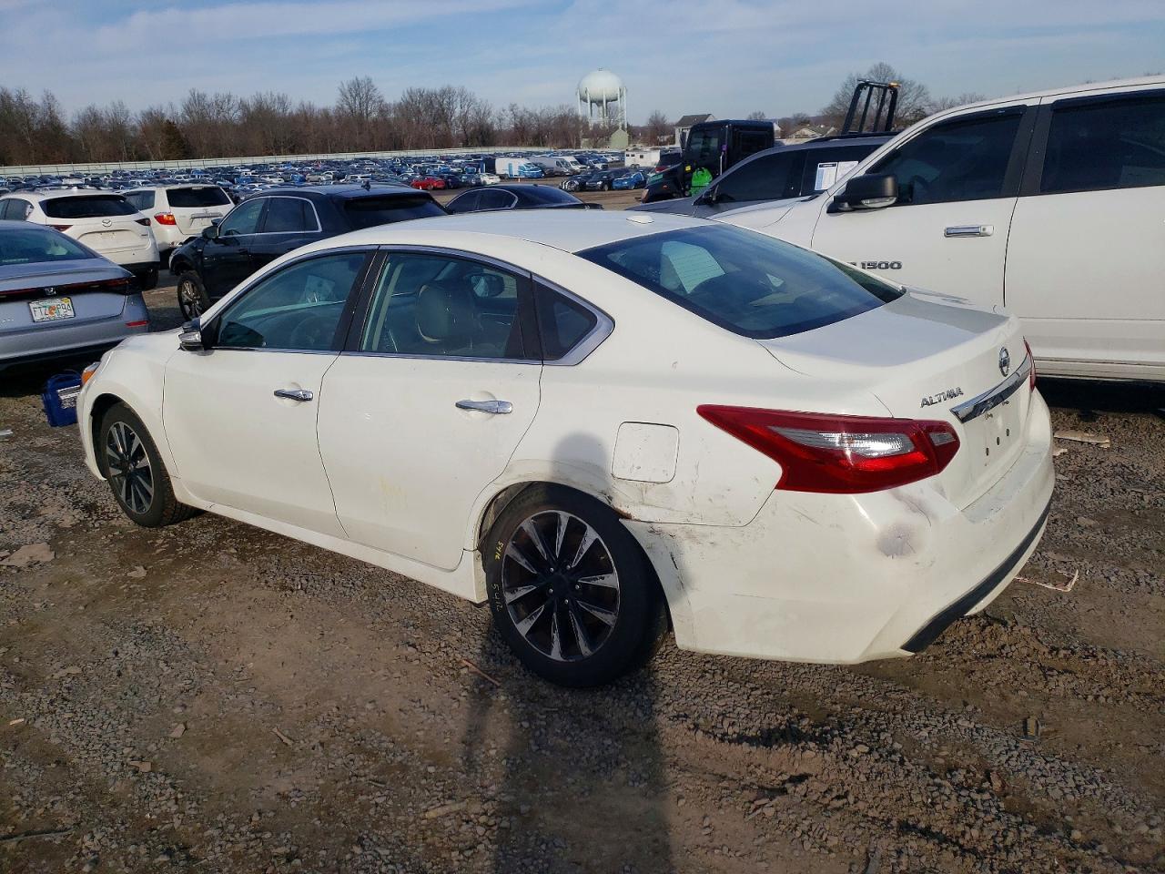 2018 Nissan Altima 2.5 - Image 2