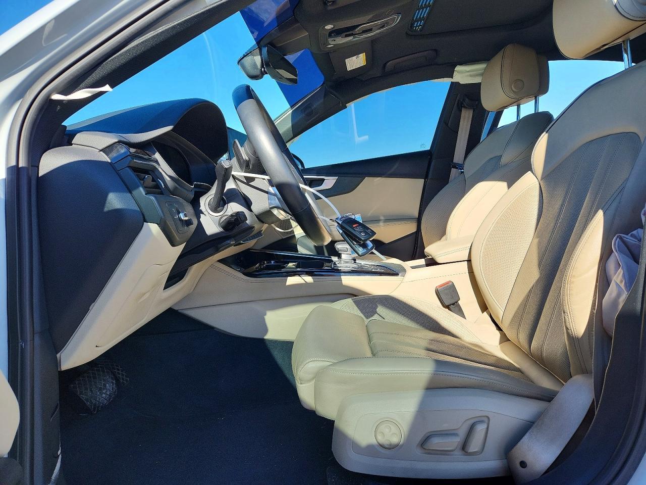 2021 Audi A4 Premium Plus 45 - Фото 7