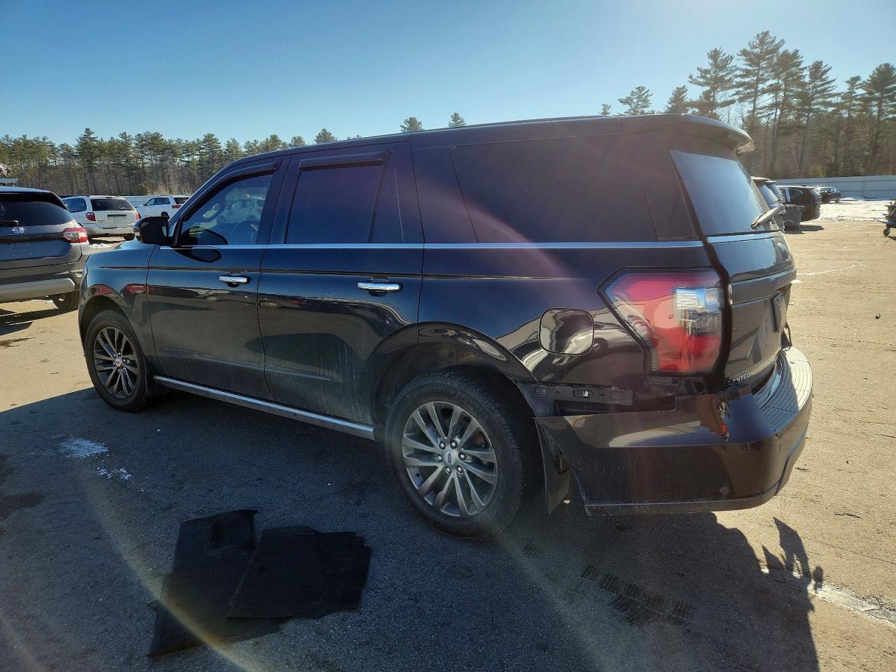 2020 Ford Expedition Limited - Image 2