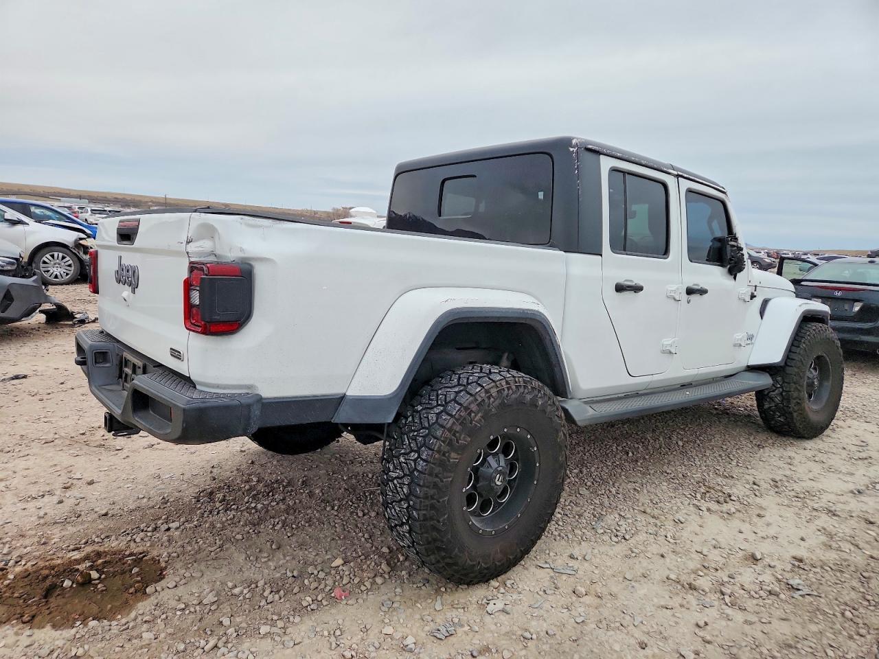 2020 Jeep Gladiator Overland - Фото 3