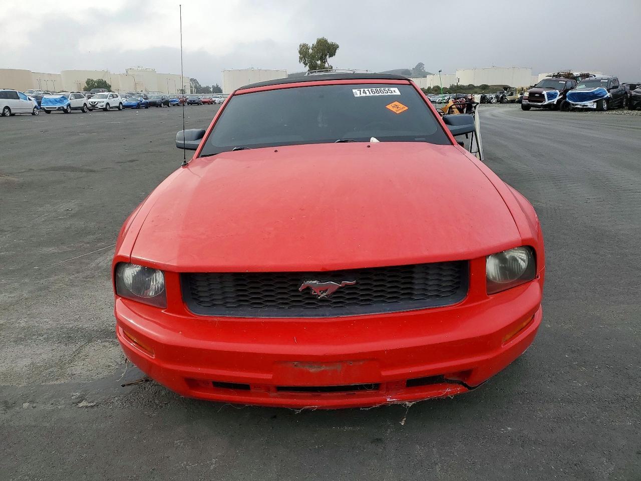2005 Ford Mustang - Фото 5
