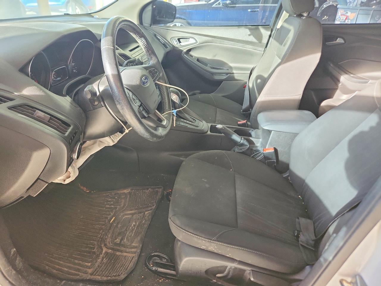 2017 Ford Focus Se - Image 7