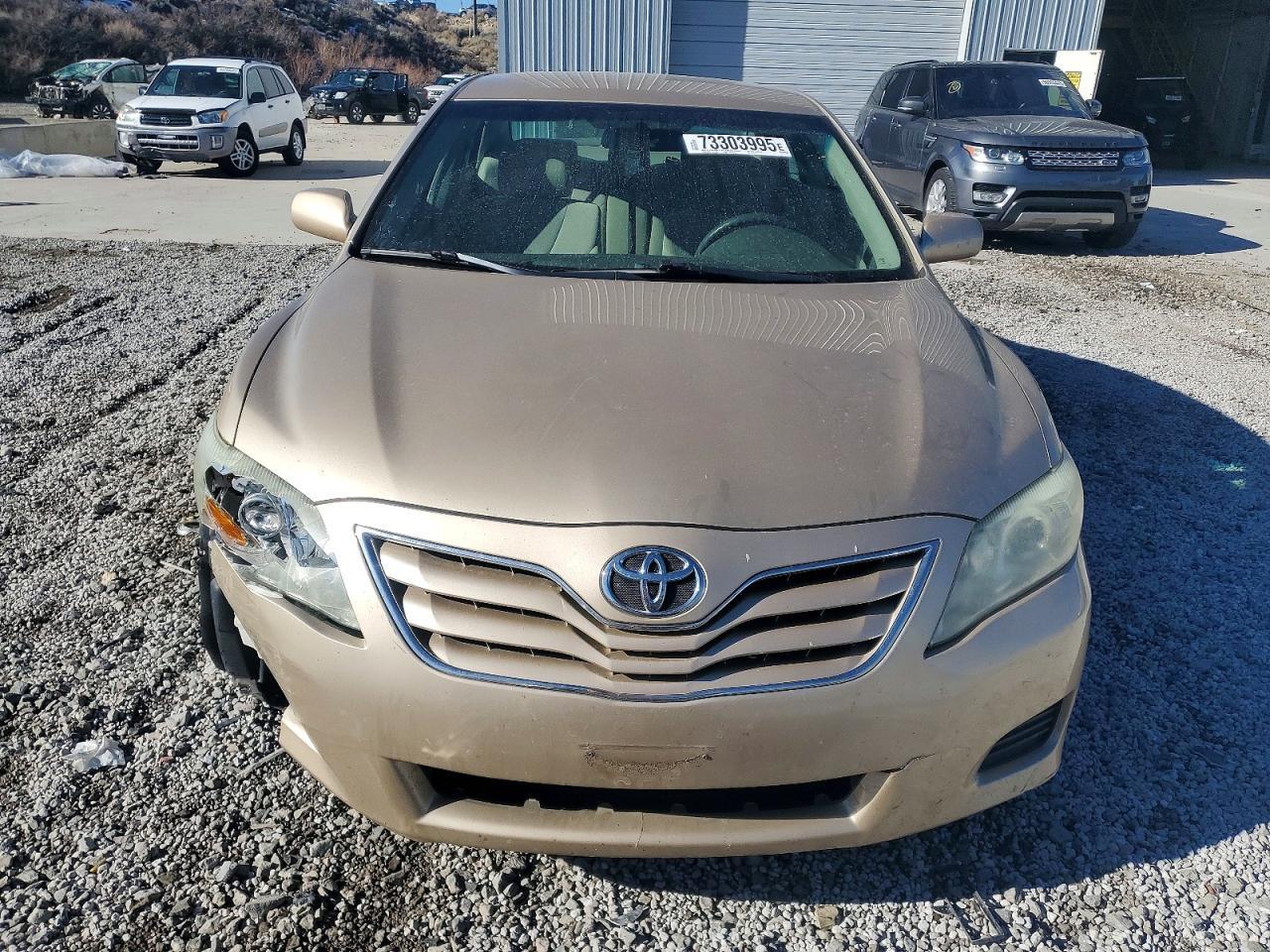 2011 Toyota Camry Base - Фото 5