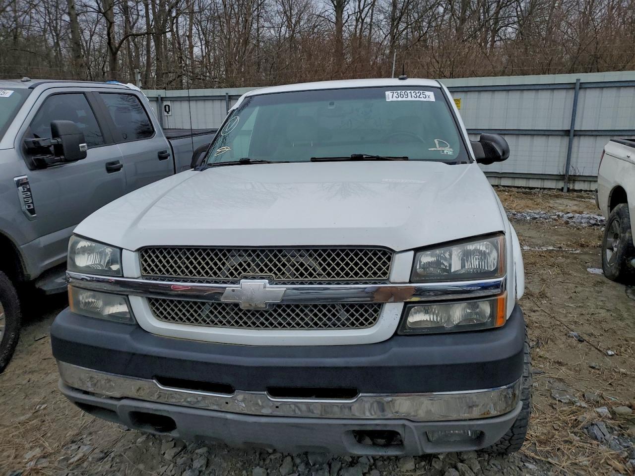 2003 Chevrolet Silverado K2500 Heavy Duty - Фото 5