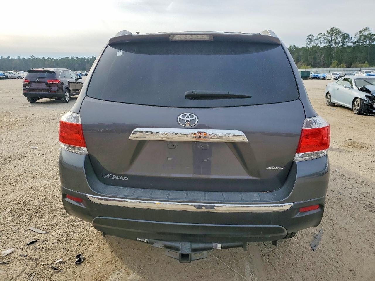 2012 Toyota Highlander Base - Image 6