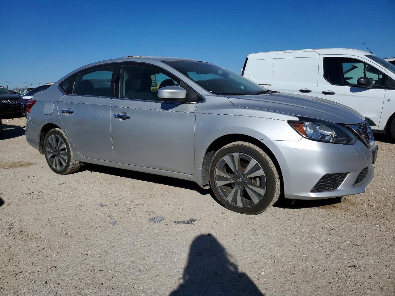 2019 Nissan Sentra Sv - Image 4