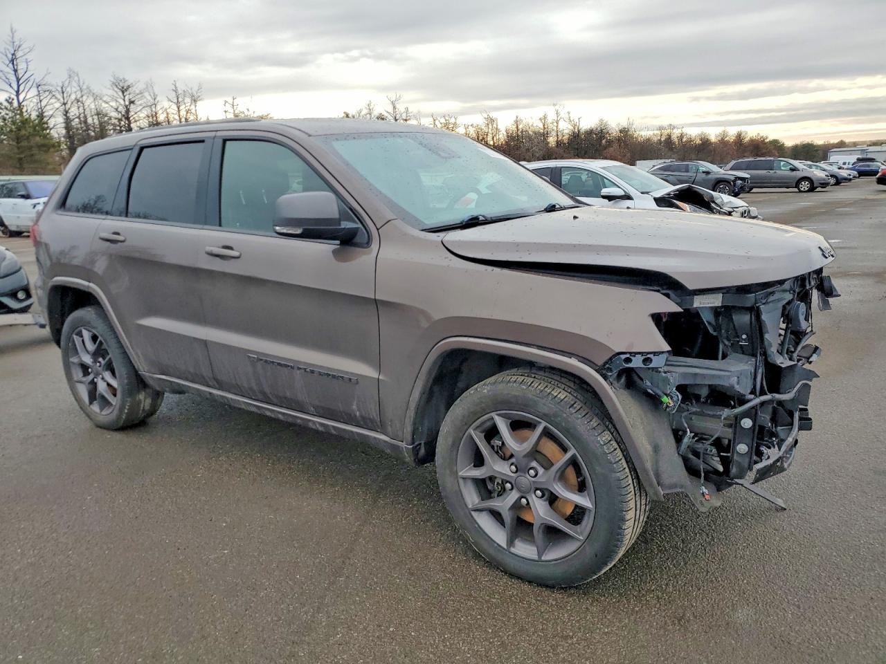 2021 Jeep Grand Cherokee Limited - Фото 4