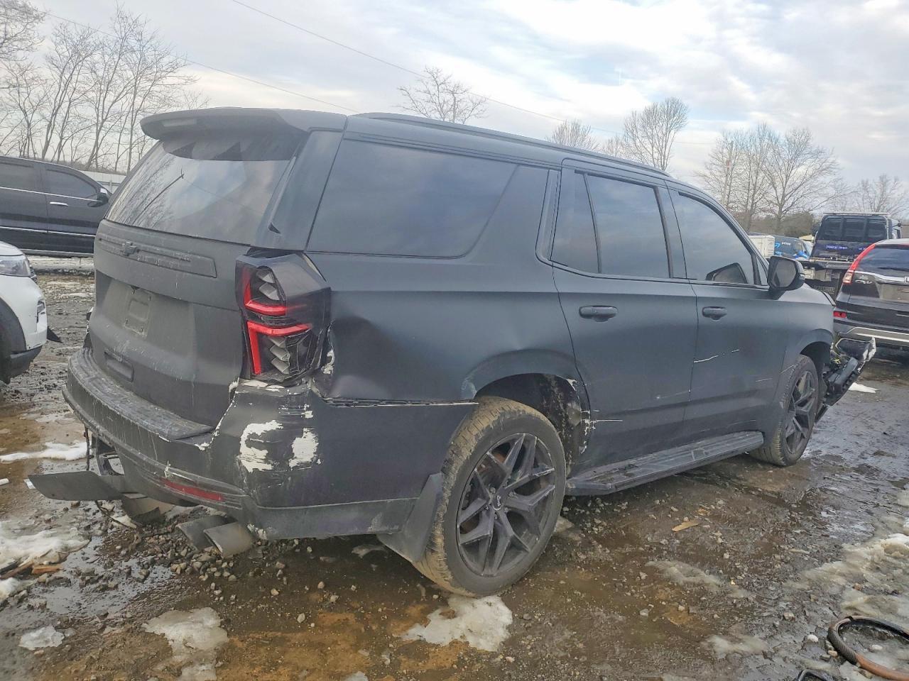 2022 Chevrolet Tahoe K1500 Premier - Фото 3