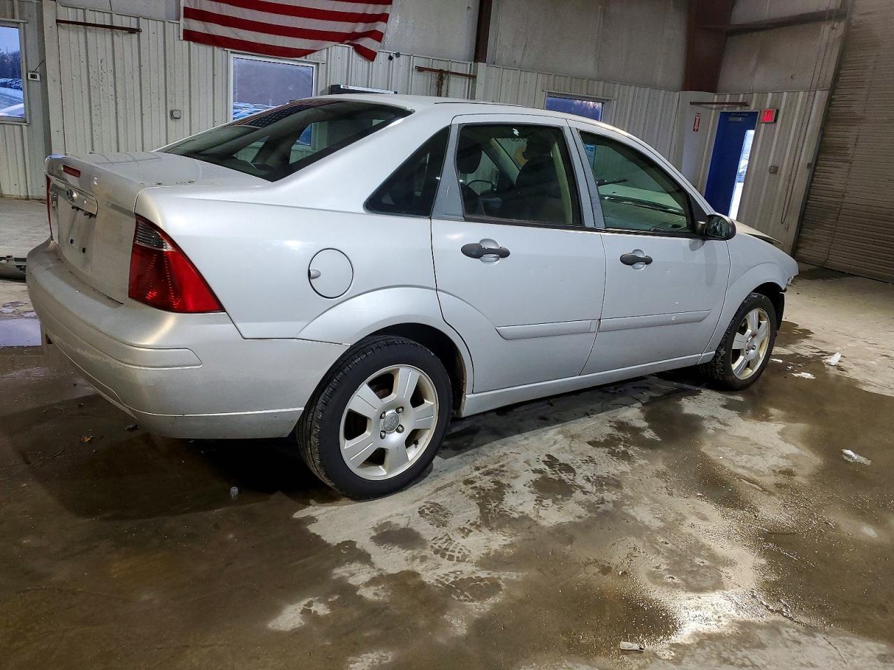 2007 Ford Focus Zx4/S/Se/Ses - Фото 3