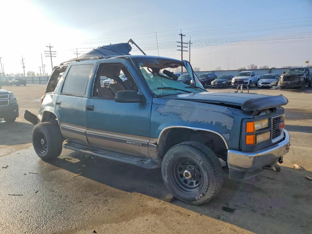 1995 GMC Yukon - Image 4