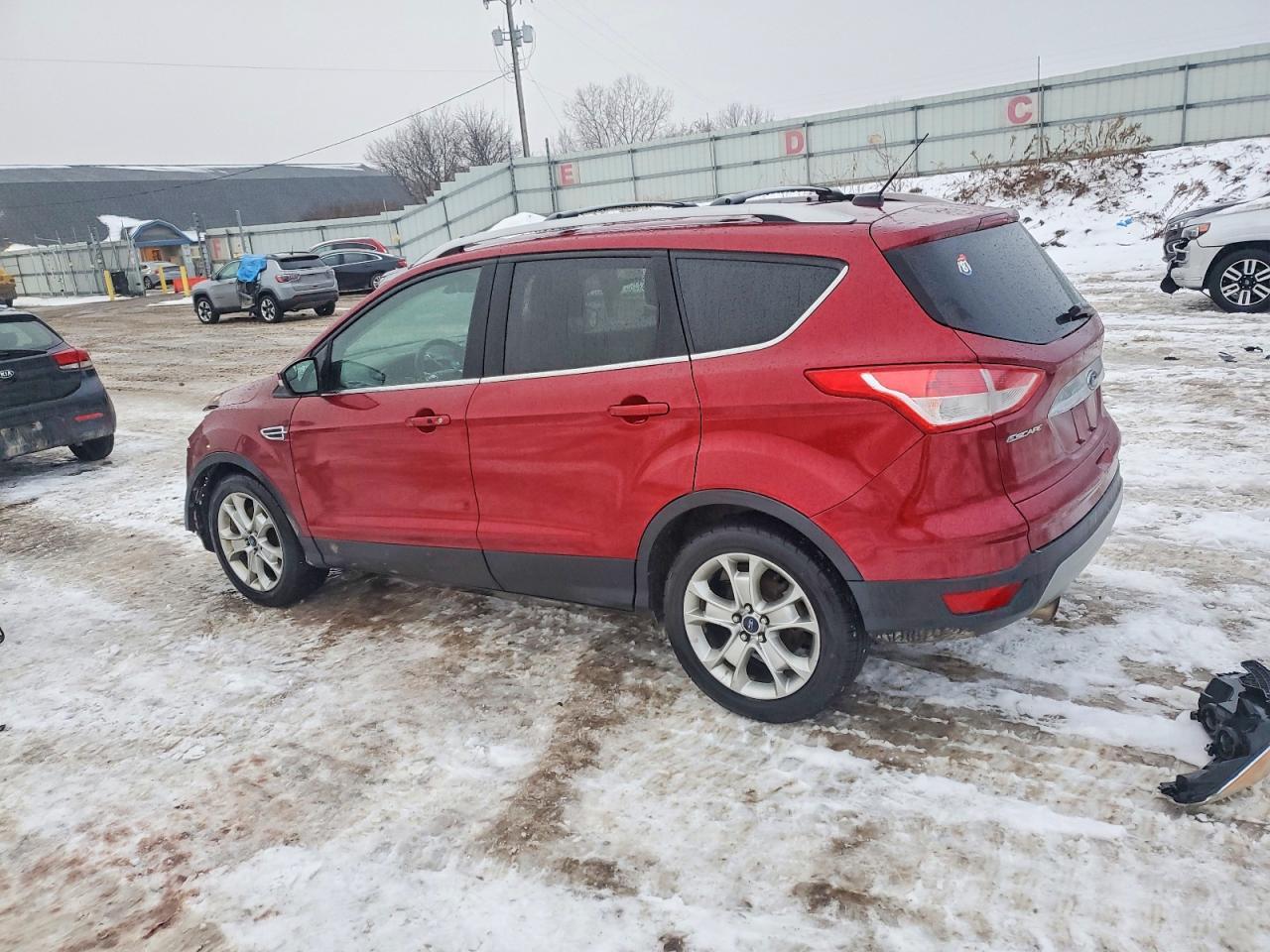 2015 Ford Escape Titanium - Фото 2