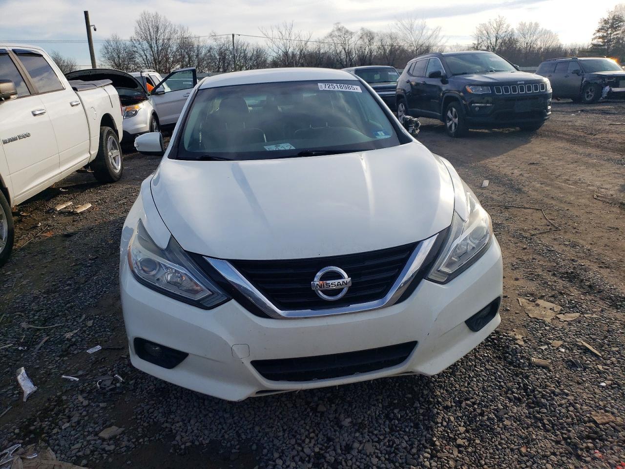 2018 Nissan Altima 2.5 - Image 5