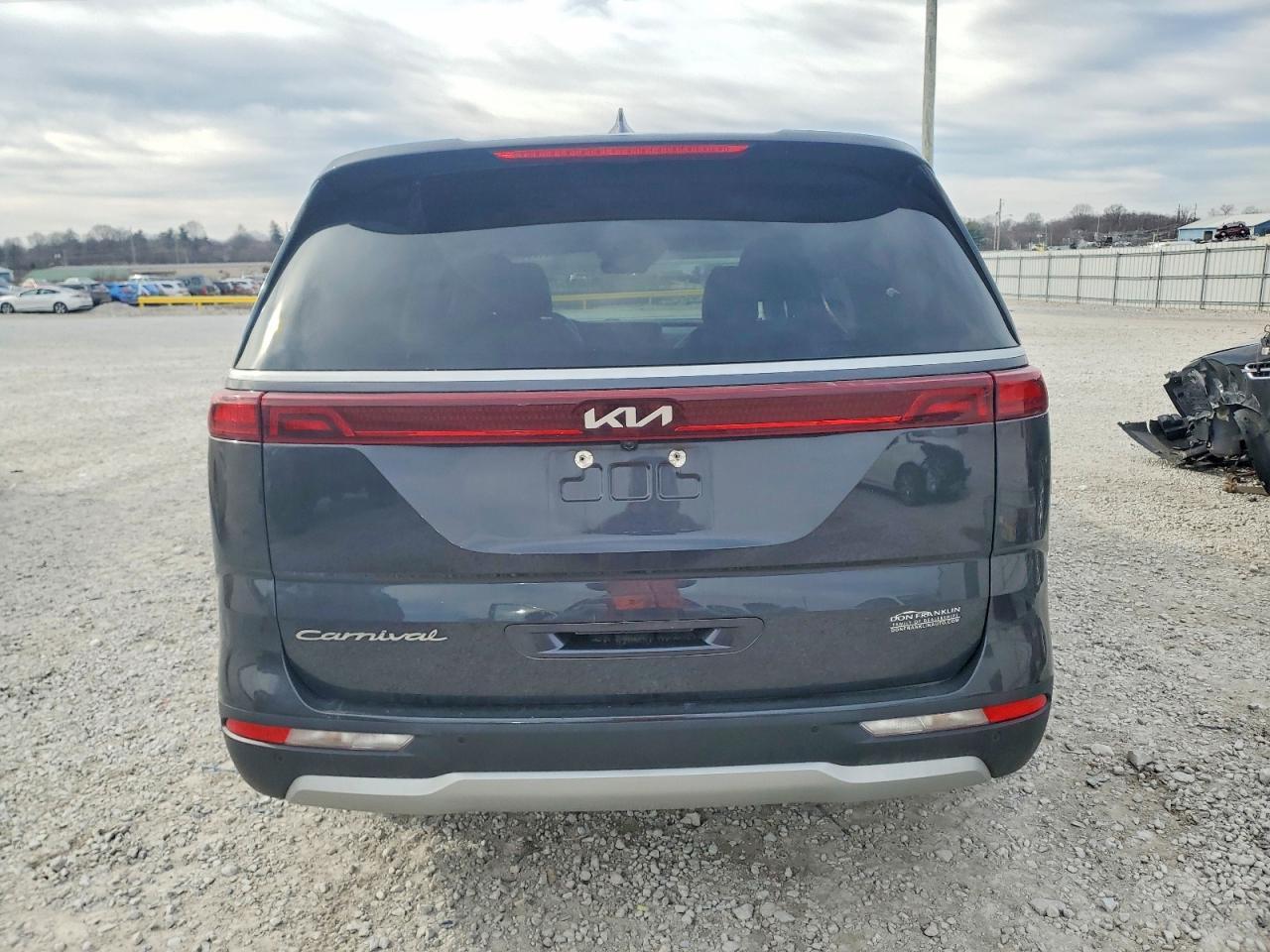 2022 Kia Carnival Lx - Фото 6