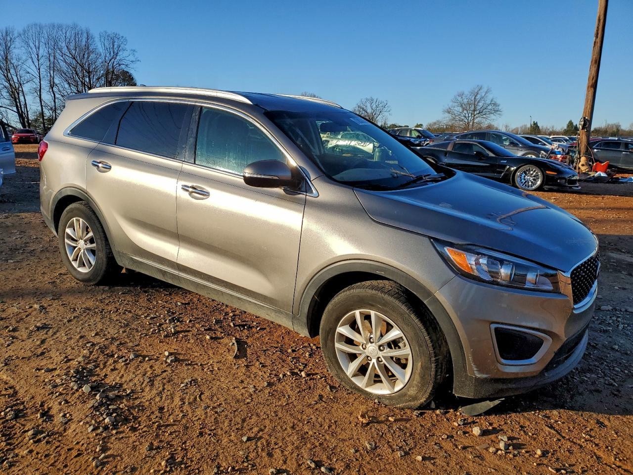 2018 Kia Sorento Lx - Image 4