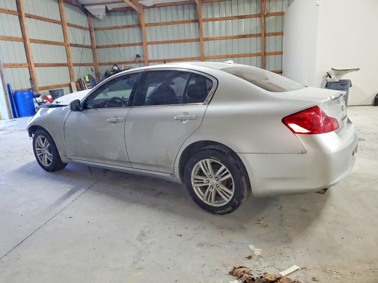2011 Infiniti G25 - Фото 2