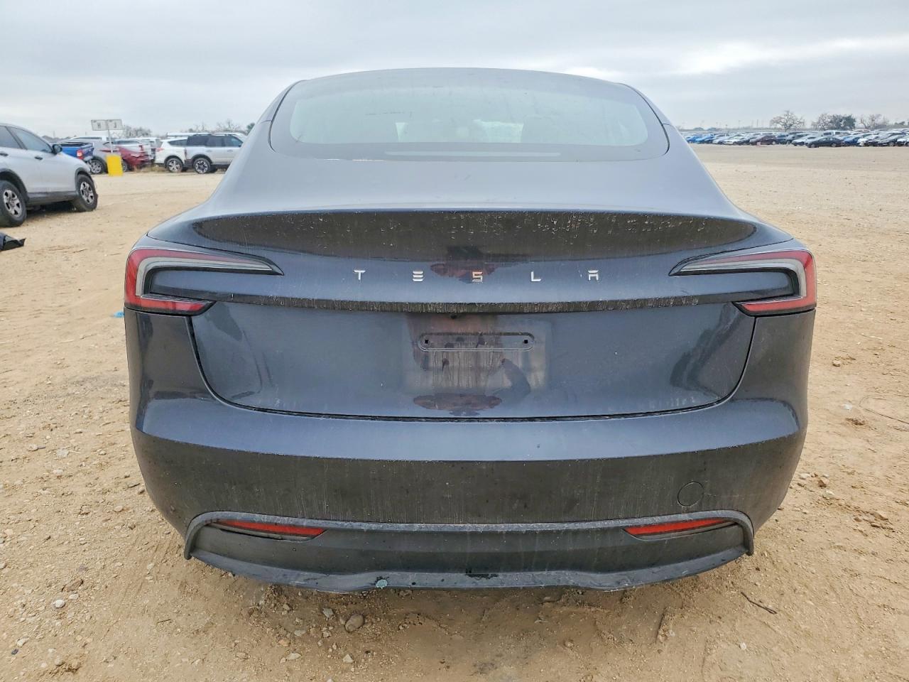 2024 Tesla Model 3 - Фото 6