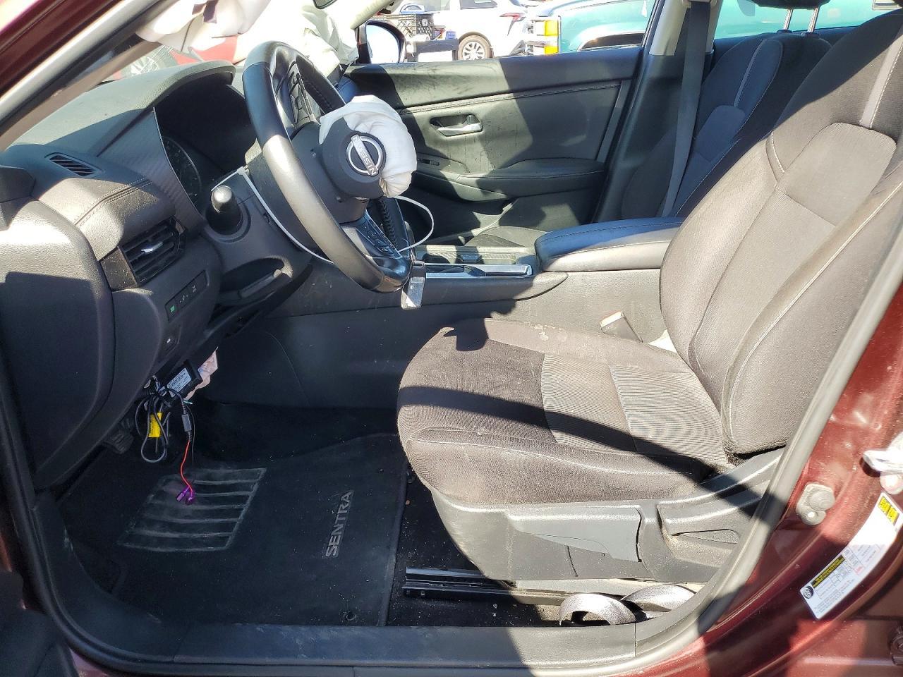 2025 Nissan Sentra Sv - Фото 7