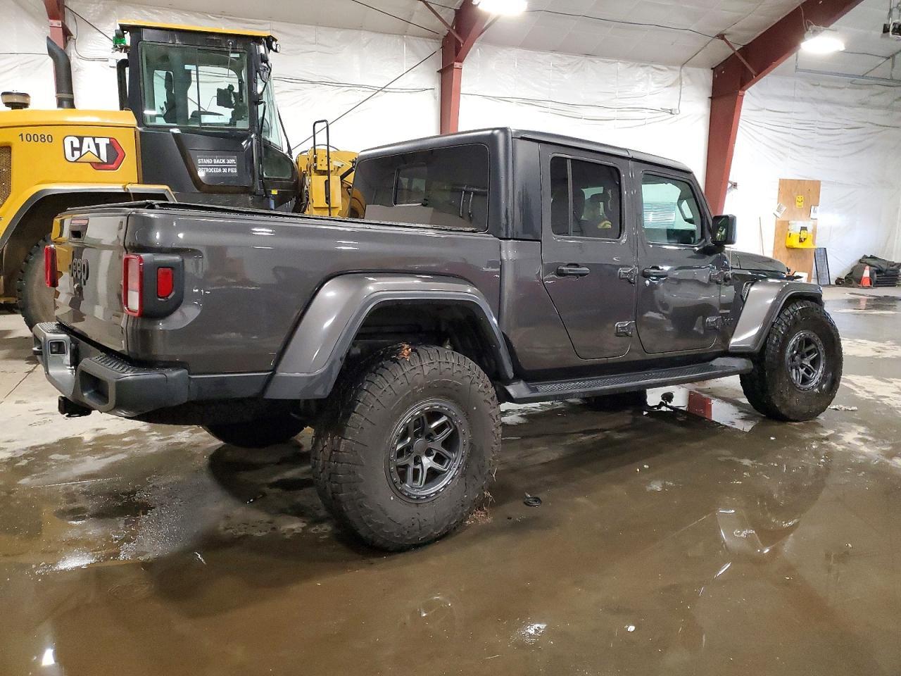 2021 Jeep Gladiator Sport - Фото 3