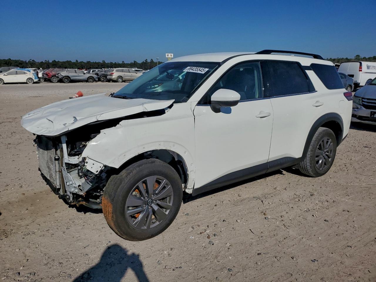 2025 Nissan Pathfinder Sv