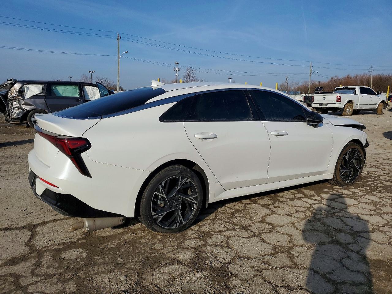 2025 Kia K5 Gt-Line - Image 3