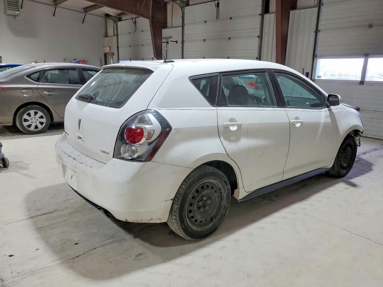 2009 Pontiac Vibe - Фото 3