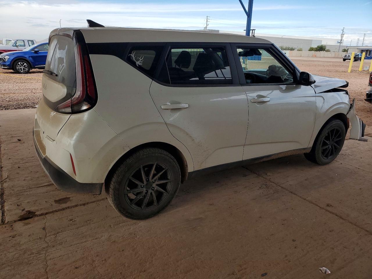 2023 Kia Soul Lx - Фото 3
