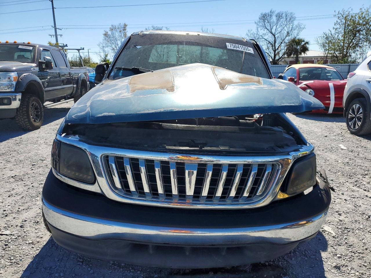 2001 Ford F150 Supercrew - Image 5