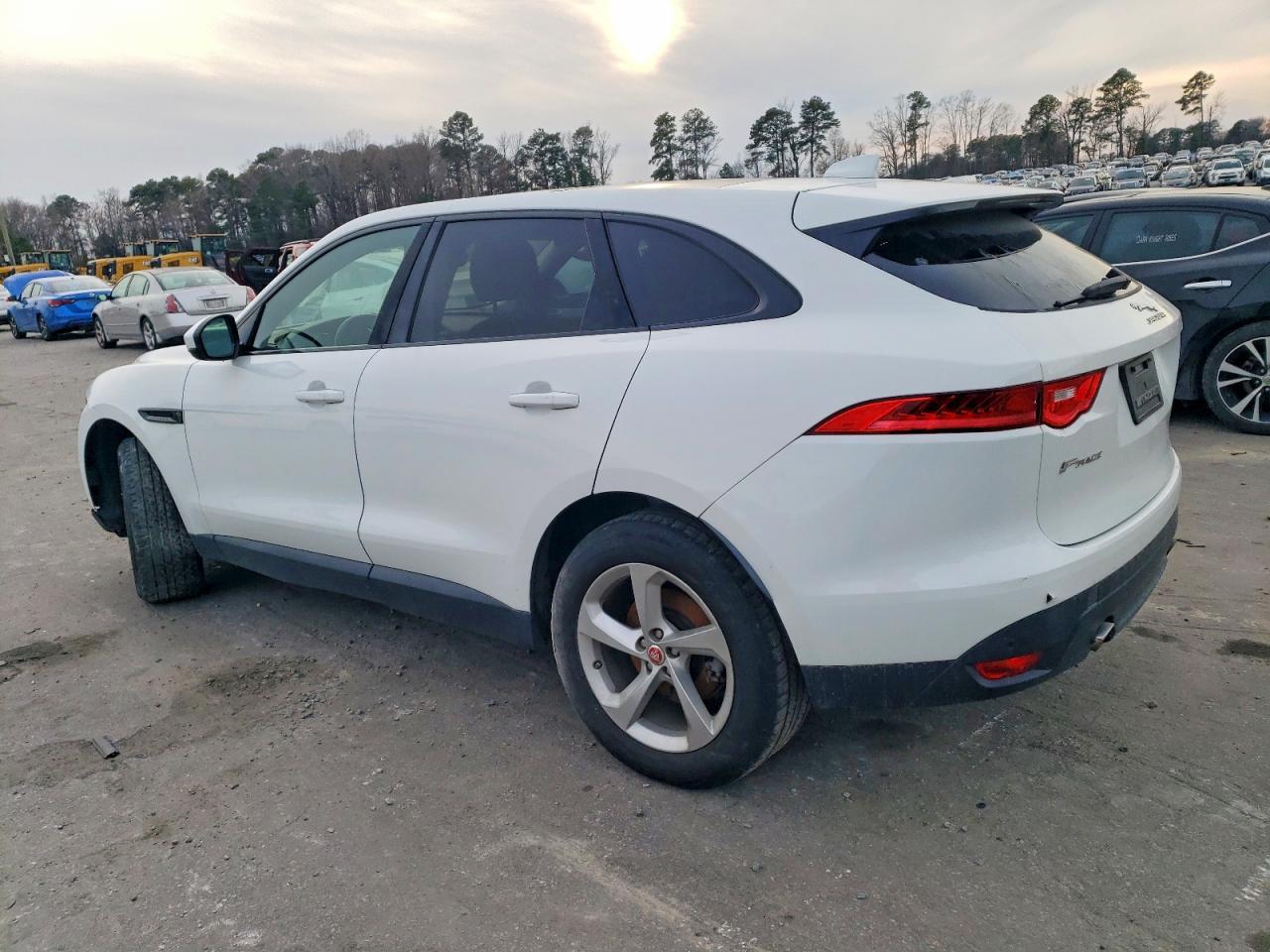 2019 Jaguar F-Pace Premium - Фото 2