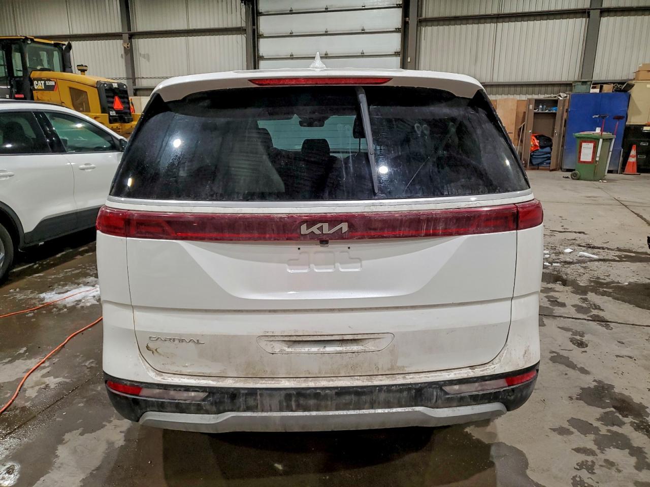 2023 Kia Carnival Lx - Фото 6