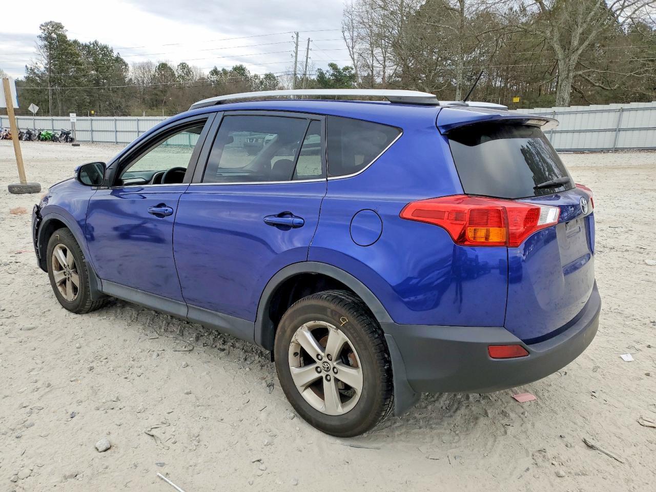 2015 Toyota Rav4 Xle - Фото 2