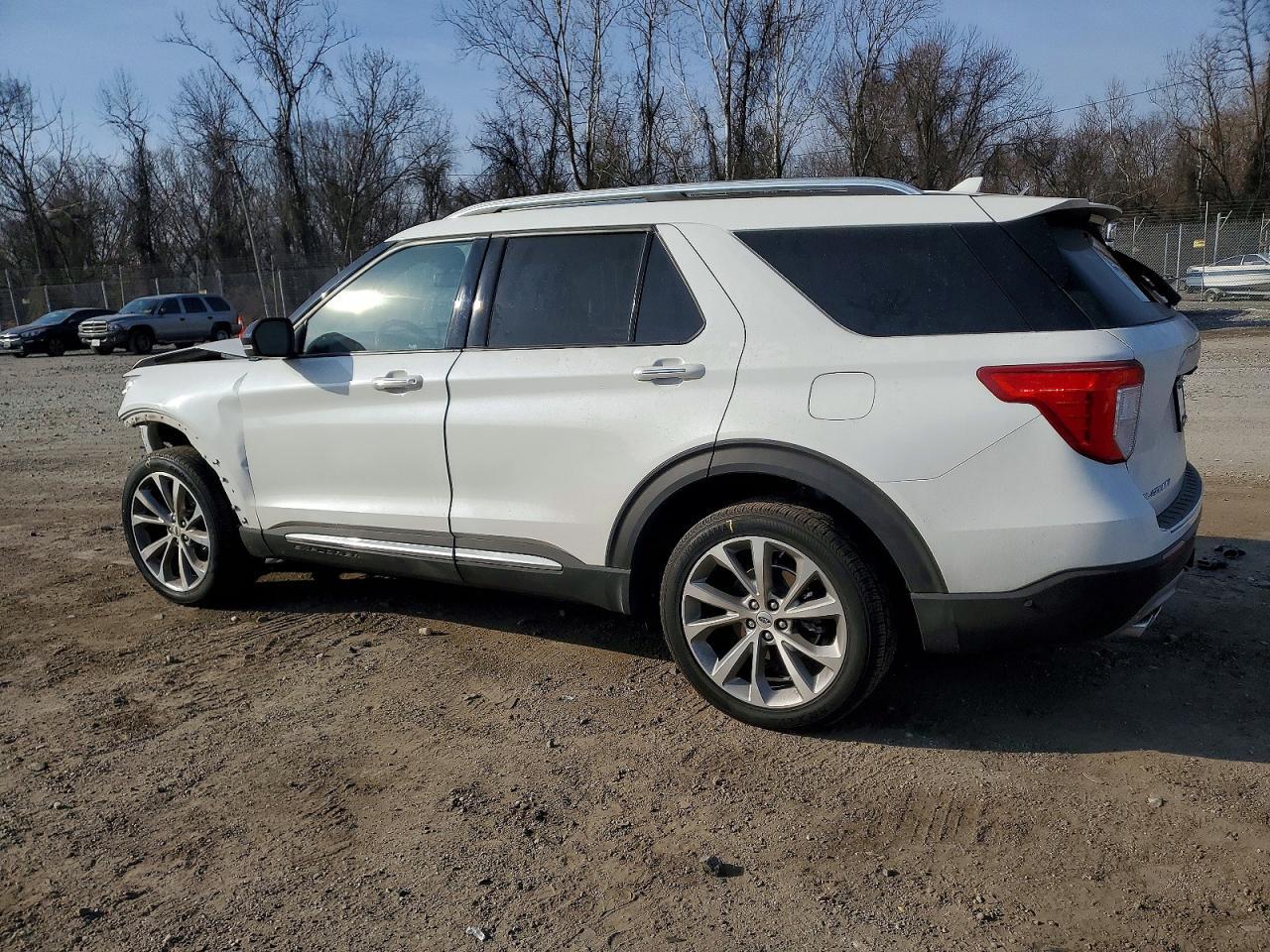 2021 Ford Explorer Platinum - Фото 2