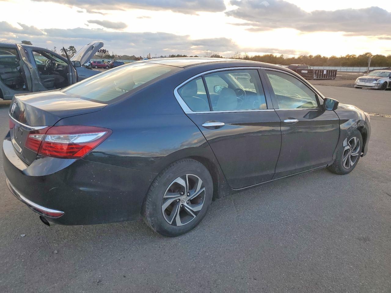 2016 Honda Accord Lx - Фото 3