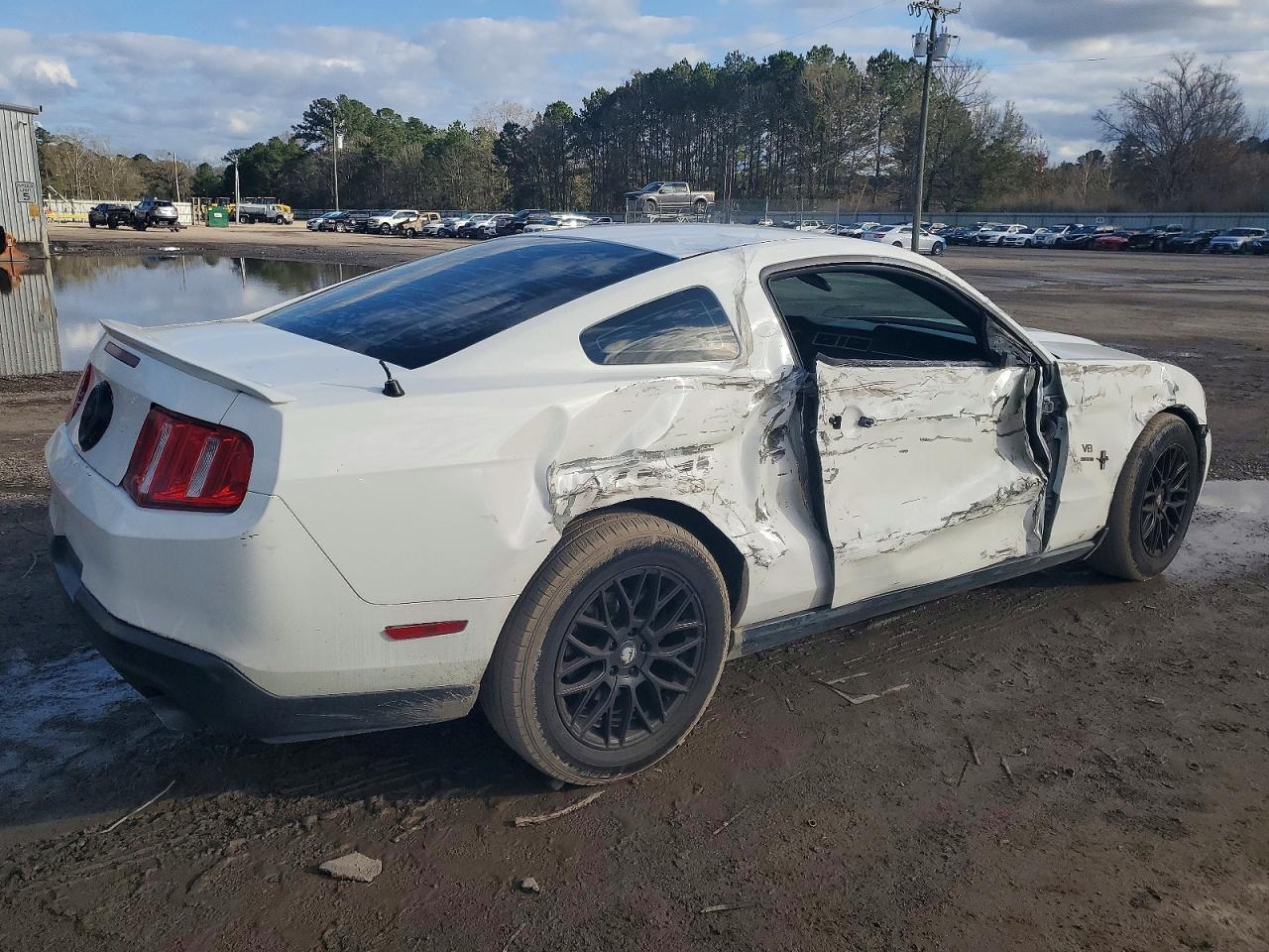 2012 Ford Mustang - Image 3