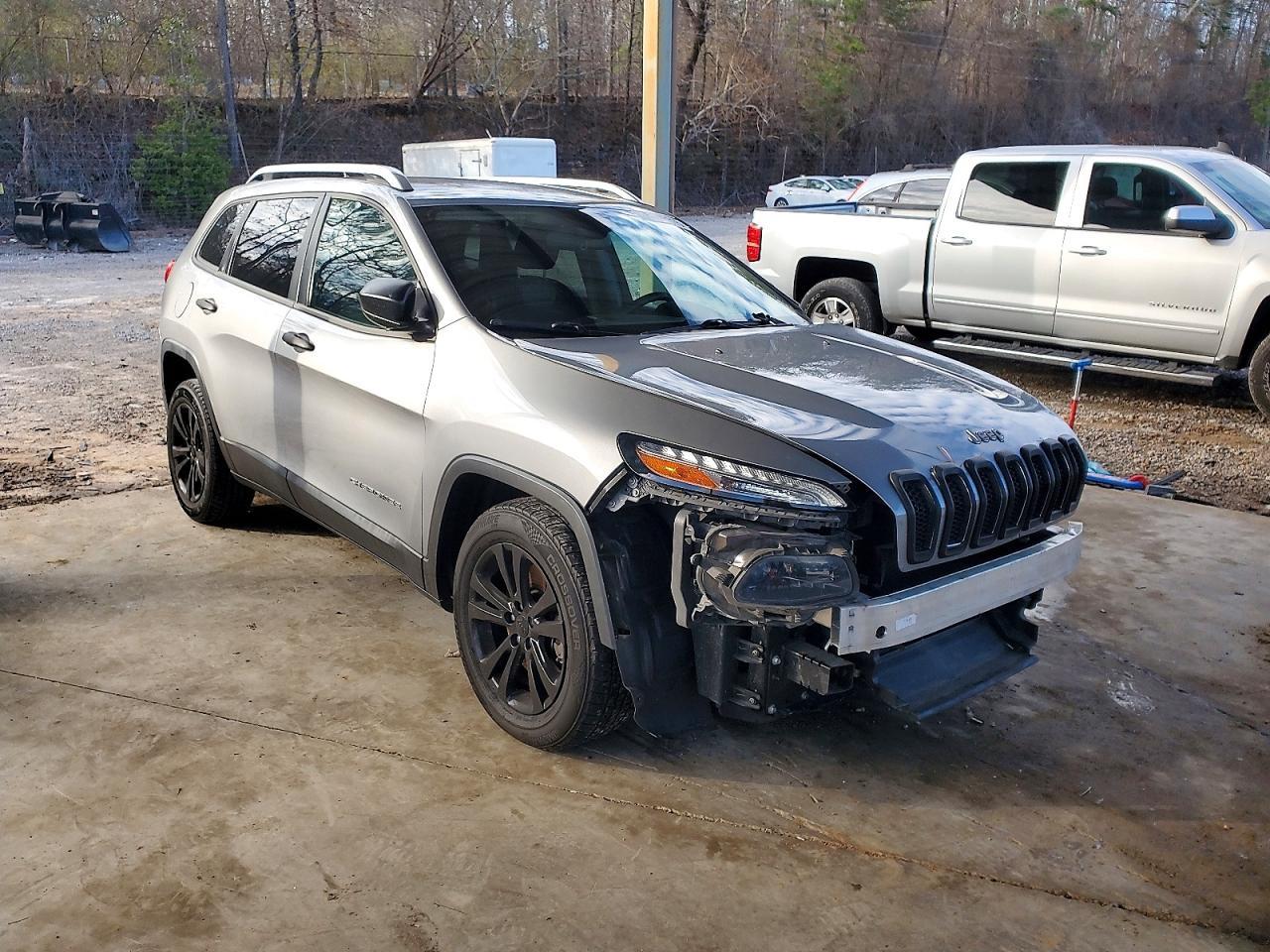2015 Jeep Cherokee Sport - Image 4