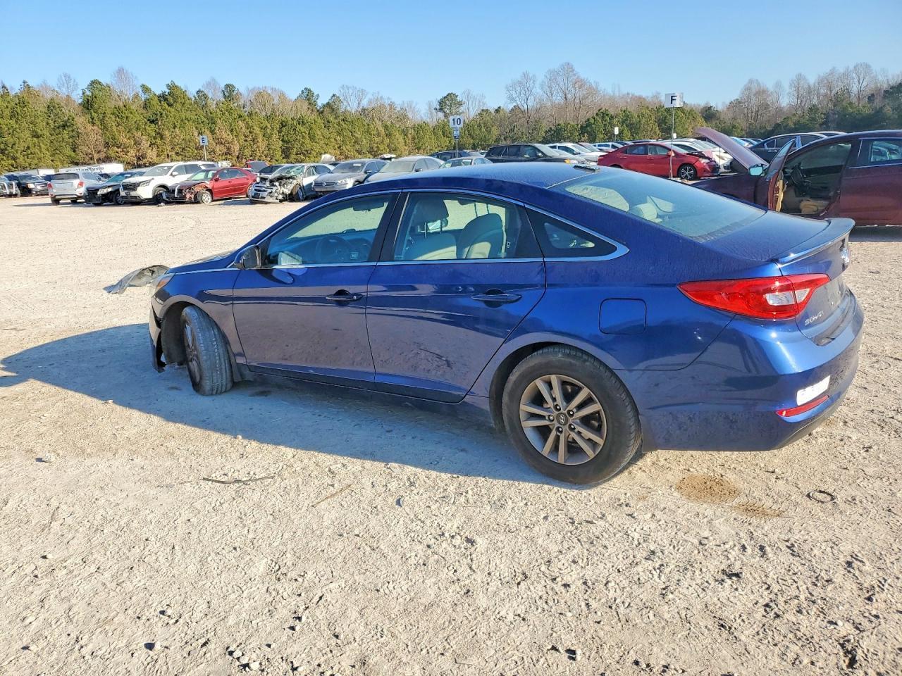 2015 Hyundai Sonata Se - Image 2