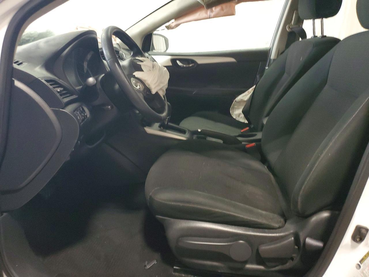 2019 Nissan Sentra S - Фото 7