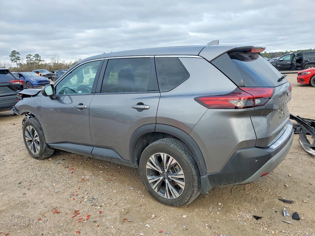 2023 Nissan Rogue Sv - Фото 2