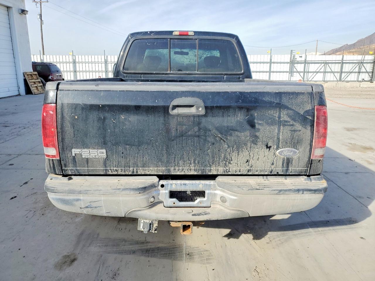 2001 Ford F250 Super Duty - Image 6