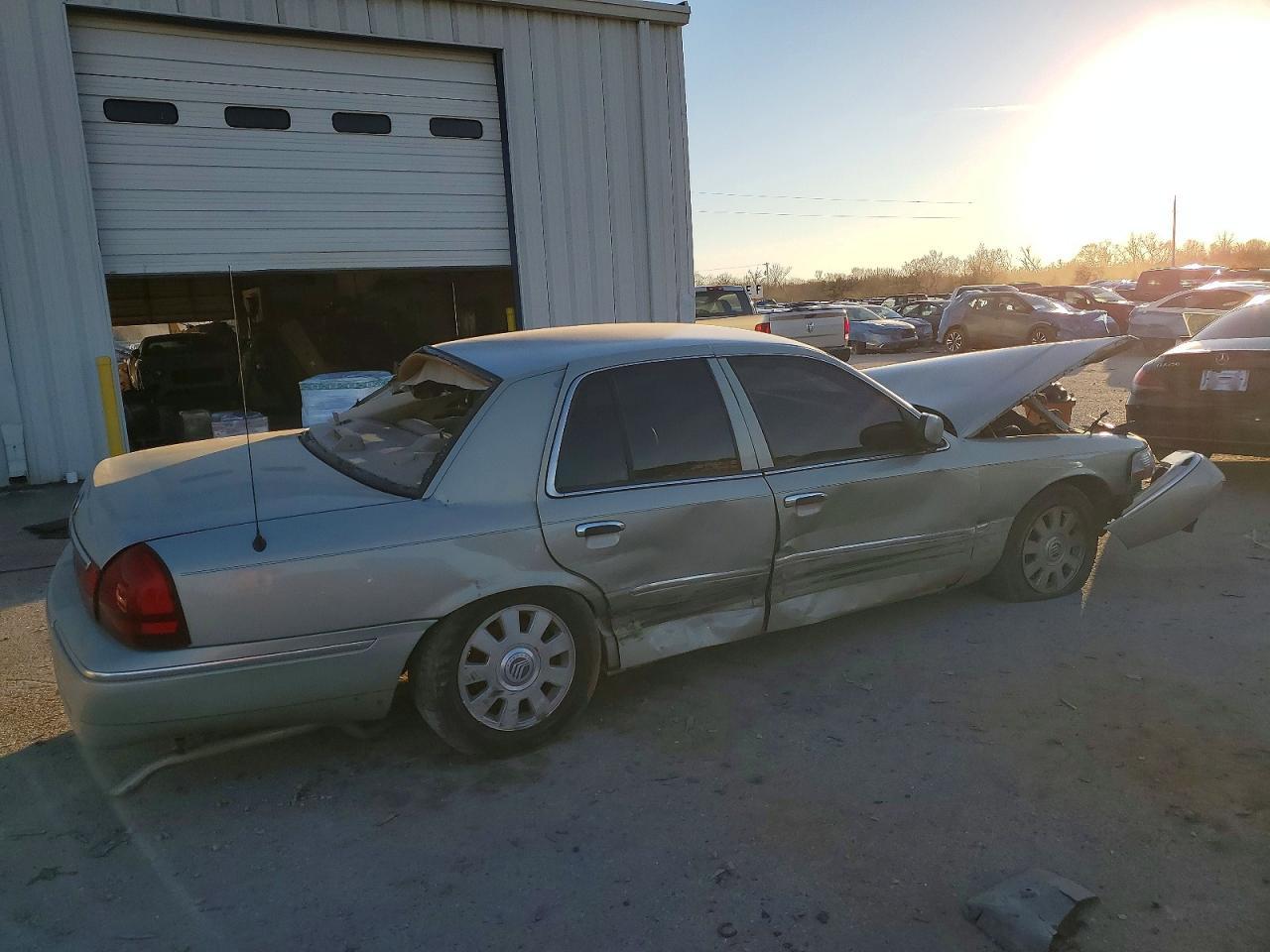 2005 Mercury Grand Marquis Ls - Фото 3