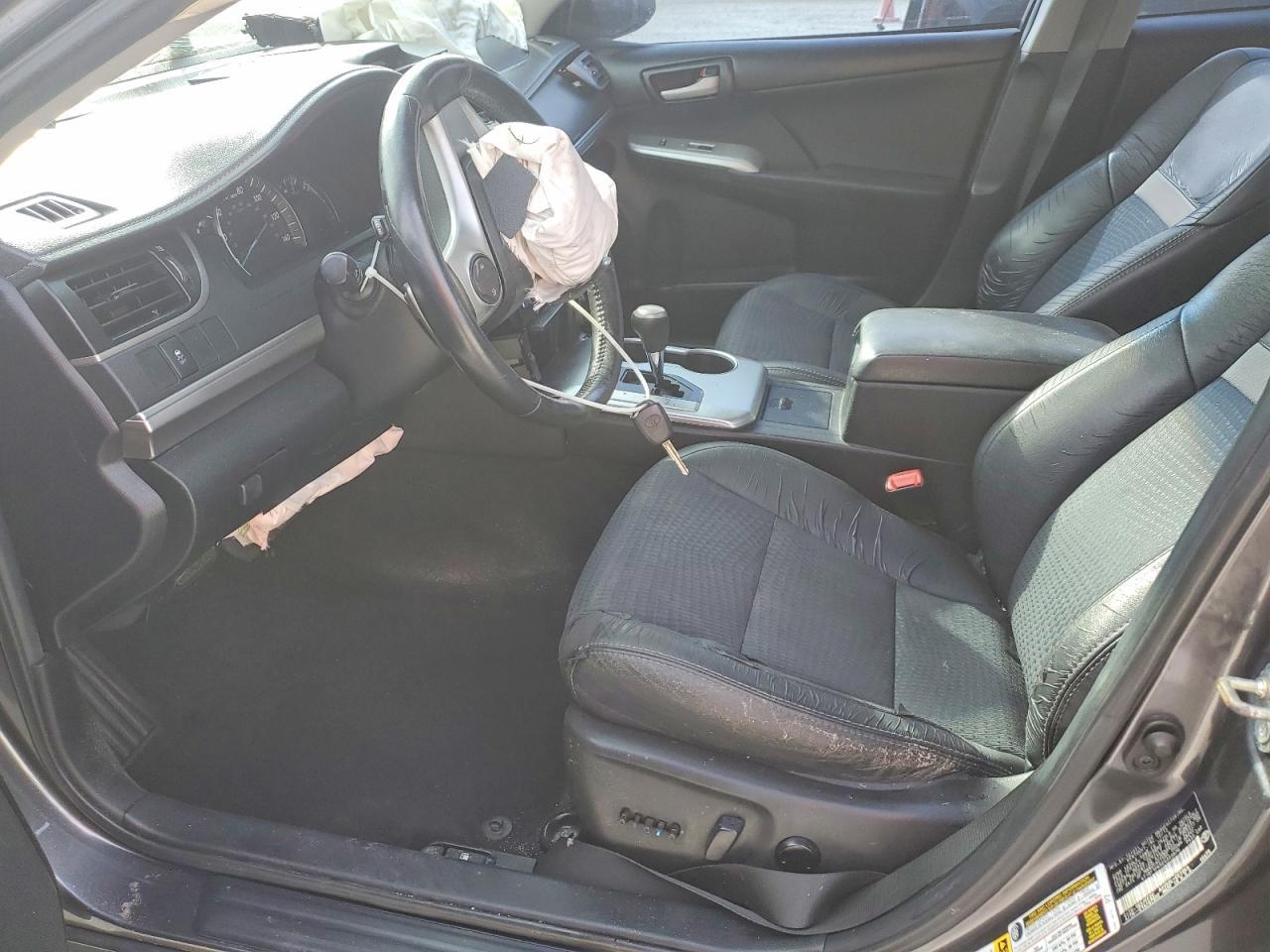 2014 Toyota Camry L - Image 7