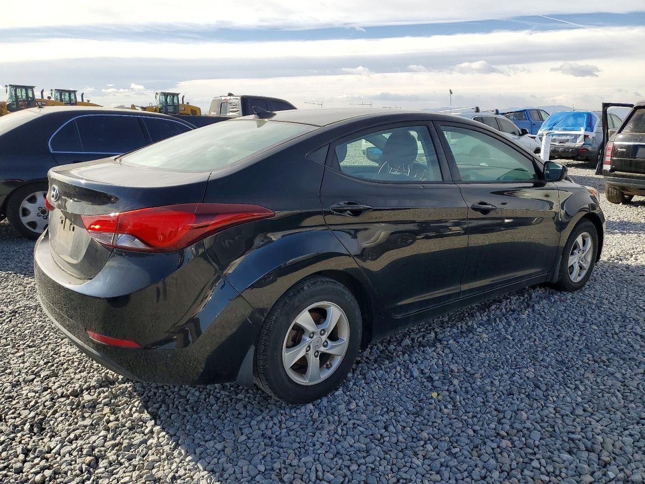2015 Hyundai Elantra Se - Фото 3